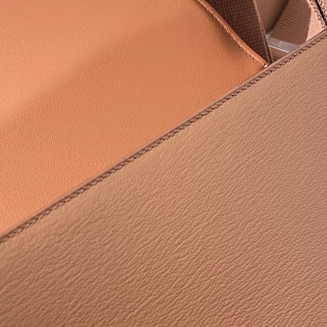 Hermes Geta Shoulder Bag In Brown Mysore Goatskin Leather